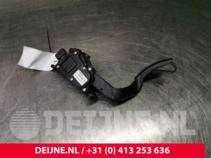 Renault Master Gaspedaal O83714 foto 2