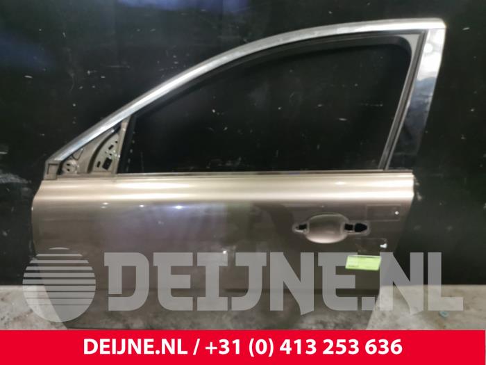 Volvo V70 Door 4-door, front left O83832