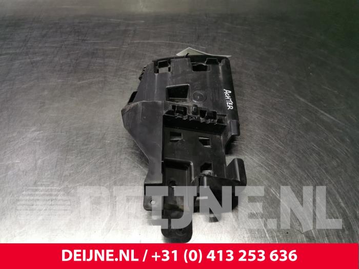Volvo V60 Bumpersteun rechts-achter O83938