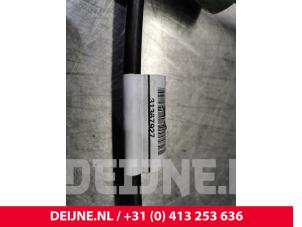 Volvo V60 Gearbox shift cable O83943 photo 2