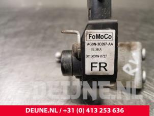 Volvo V60 Xenon hoogteregelaar O84009 foto 3