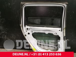 Volvo V70 Tür 4-türig links hinten O84052 photo 2