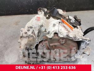 Volvo V70 Gearbox O84142 photo 2
