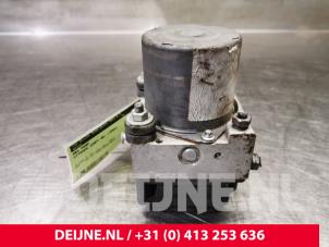 Citroen Jumpy ABS Pomp O84387 foto 2