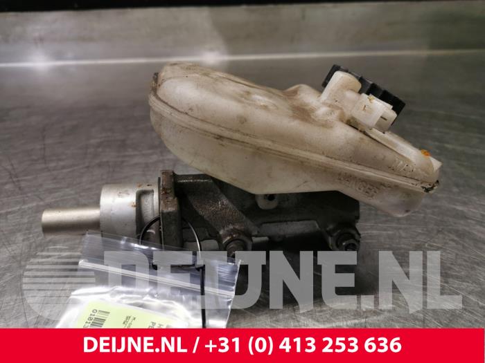 Peugeot Partner Hoofdremcilinder O84389