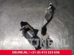 Peugeot 2008 Door lock mechanism 4-door, front left O84475 photo 3