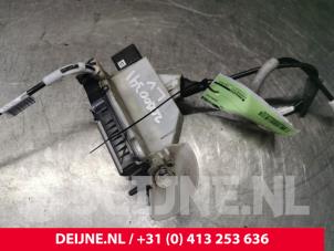 Peugeot 2008 Door lock mechanism 4-door, front left O84475 photo 2