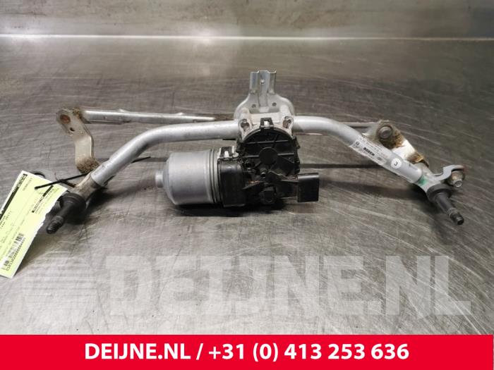 Peugeot 2008 Wiper motor + mechanism O84494