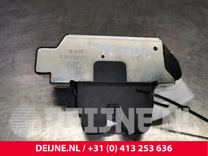 Peugeot 2008 Tailgate lock mechanism O84500