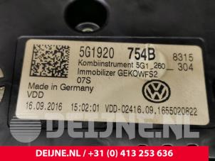 Volkswagen Golf Tacho - Kombiinstrument KM O84535 foto 2