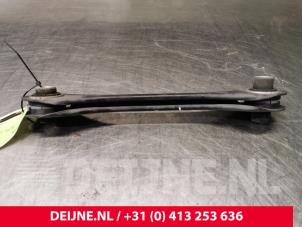 Volkswagen Golf Draagarm onder links-achter O84588 foto 2