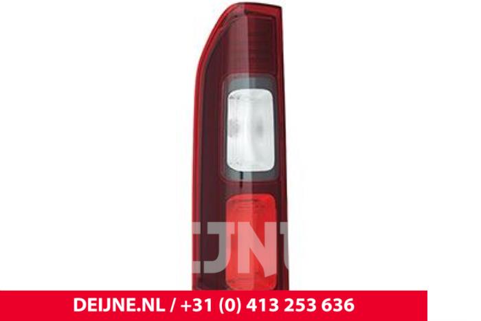 Opel Vivaro Achterlicht links O9990001111