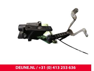 Volkswagen Golf Xenon hoogteregelaar O84649 foto 2