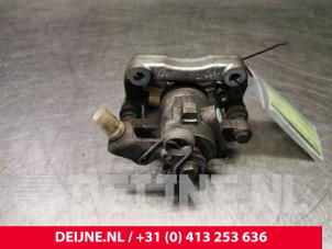Peugeot 2008 Rear brake calliper, right O84916 photo 2