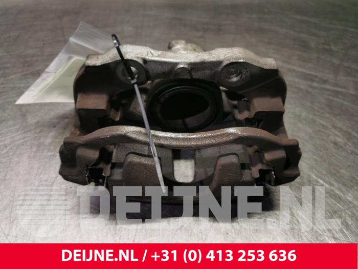 Peugeot 2008 Front brake calliper, left O84917