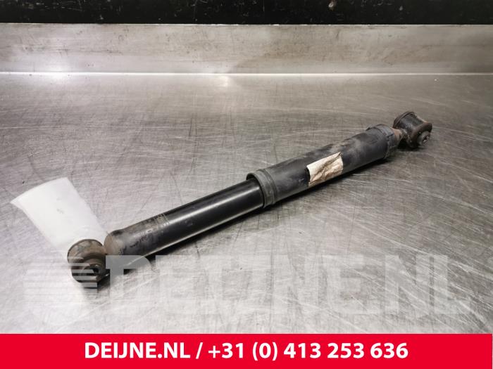 Peugeot 2008 Rear shock absorber, right O84923