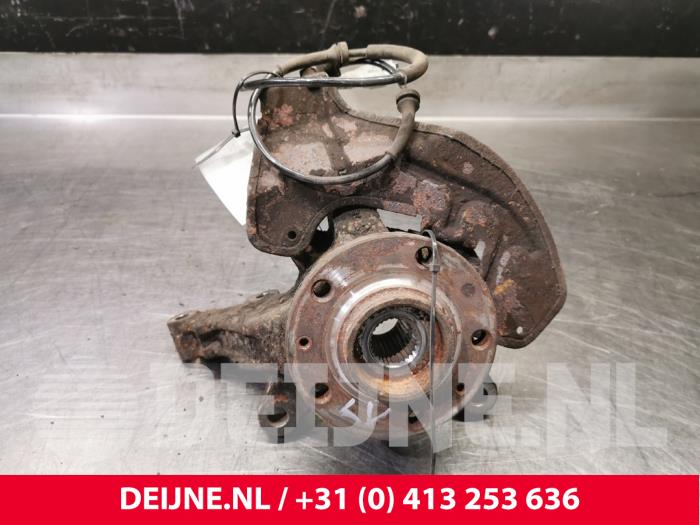 Peugeot Expert Fusee links-voor O84951