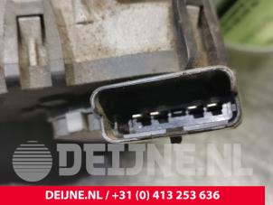 Citroen Berlingo Front wiper motor O84961 photo 3