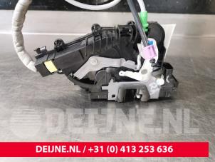 Mercedes GLE Deurslot Mechaniek 4Deurs rechts-achter O85055 foto 2
