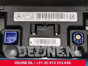 Mercedes GLE Display Multi Media control unit O85059 photo 3