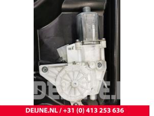 Mercedes GLE Window mechanism 4-door, front right O85075 photo 3