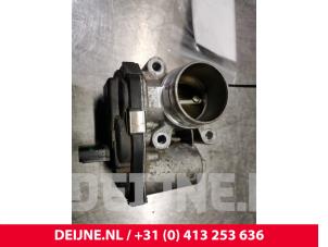 Gebruikte Gasklephuis Opel Astra K 1.0 Turbo 12V Prijs € 30,00 Margeregeling aangeboden door van Deijne Onderdelen Uden B.V.