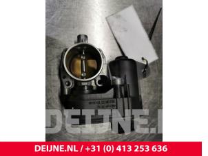 Gebruikte Gasklephuis Peugeot 2008 (CU) 1.2 Vti 12V PureTech 82 Prijs € 15,00 Margeregeling aangeboden door van Deijne Onderdelen Uden B.V.