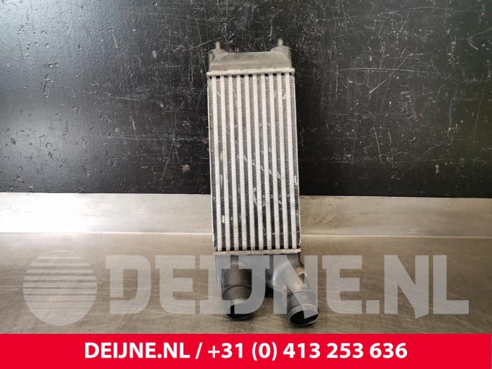 Gebruikte Intercooler Citroen Berlingo 1.6 Hdi 75 16V Phase 1 Prijs € 18,15 Inclusief btw aangeboden door van Deijne Onderdelen Uden B.V.
