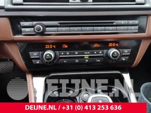 Gebruikte Kachel Bedieningspaneel BMW 5 serie (F10) 525d 16V Prijs € 135,00 Margeregeling aangeboden door van Deijne Onderdelen Uden B.V.