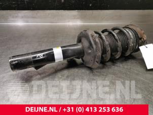 Audi A3 Stoßdämpferstrebe rechts vorne O85827 foto 2
