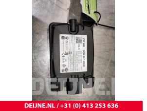 Gebruikte Dode hoek sensor Volkswagen Golf VII (AUA) 1.4 GTE 16V Prijs € 80,00 Margeregeling aangeboden door van Deijne Onderdelen Uden B.V.