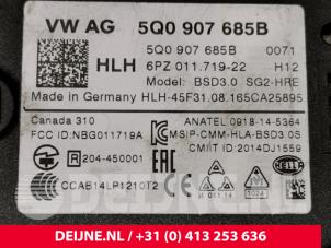Volkswagen Golf Blind spot sensor O85843 photo 2