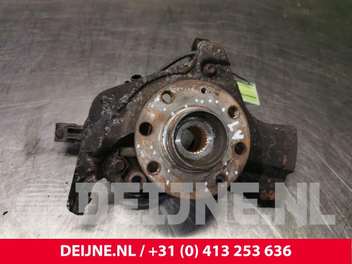 Opel Corsa Achsschenkel links vorne O85852