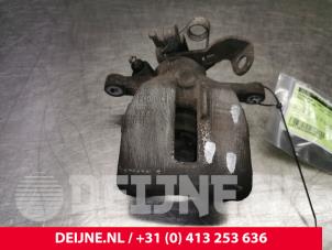 Gebruikte Remklauw (Tang) links-achter Audi A4 (B7) 2.7 TDI V6 24V Prijs € 70,00 Margeregeling aangeboden door van Deijne Onderdelen Uden B.V.