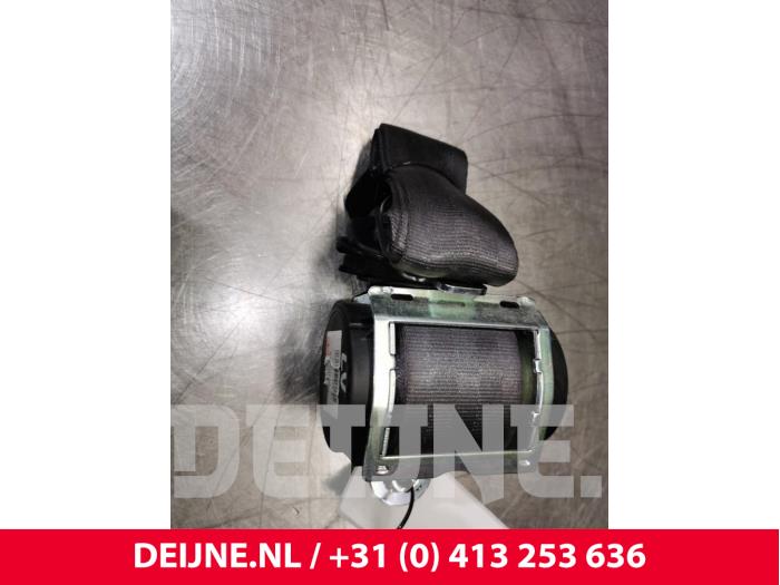 Opel Corsa Sicherheitsgurt links vorne O86276