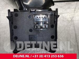 Opel Corsa Ruitenwis Schakelaar O86282 foto 3