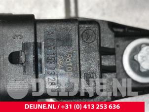 Mercedes Sprinter Kleppendeksel O86527 foto 3