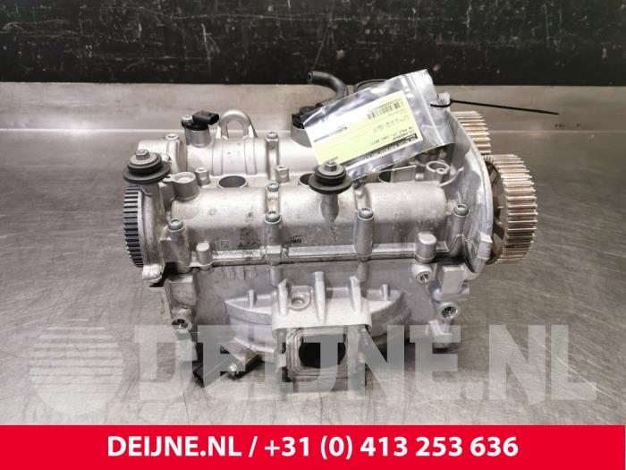 Volkswagen Polo Cylinder head O86774
