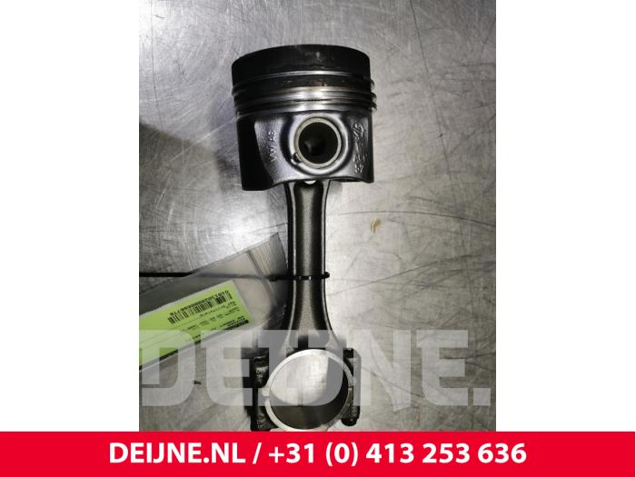 Gebruikte Zuiger Volkswagen Caddy Prijs € 121,00 Inclusief btw aangeboden door van Deijne Onderdelen Uden B.V.