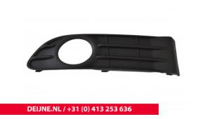 Nieuwe Bumper Rooster Volvo S40 Prijs € 26,62 Inclusief btw aangeboden door van Deijne Onderdelen Uden B.V.