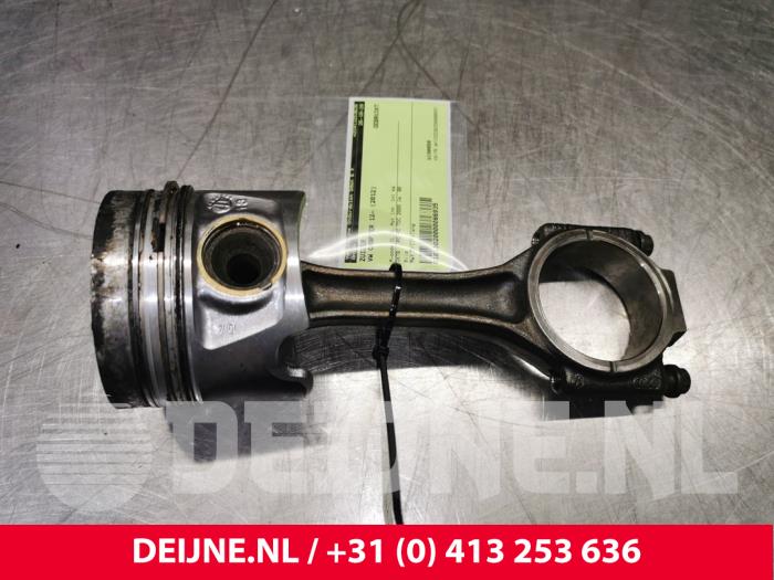Gebruikte Zuiger Volkswagen Crafter Prijs € 121,00 Inclusief btw aangeboden door van Deijne Onderdelen Uden B.V.