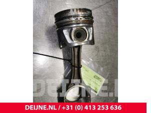 Volkswagen Crafter Piston O86935 photo 3