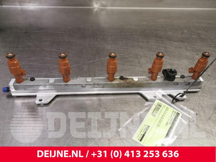 Gebruikte Verstuiver brug Volvo XC70 (SZ) XC70 2.4 T 20V Prijs € 75,00 Margeregeling aangeboden door van Deijne Onderdelen Uden B.V.