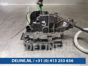 Mercedes C-Klasse Deurslot Mechaniek 4Deurs links-achter O86980 foto 2