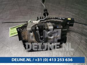 Gebruikte Deurslot Mechaniek 4Deurs links-voor Mercedes C (W205) C-220 2.2 CDI BlueTEC, C-220 d 16V Prijs € 35,00 Margeregeling aangeboden door van Deijne Onderdelen Uden B.V.