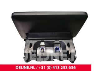 Mercedes C-Klasse Display Multi Media regelunit O86982 foto 2