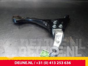 Hyundai H300 Draagarm onder links-voor O87008 foto 3