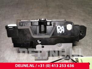 Volvo XC40 Rear door mechanism 4-door, right O87046 photo 2