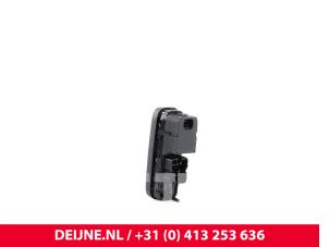 Volvo V70 Elektrisch Raam Schakelaar O9990001180 foto 3