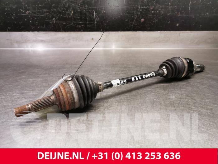 Gebruikte Steekas links-voor Peugeot 108 1.0 12V Prijs € 30,00 Margeregeling aangeboden door van Deijne Onderdelen Uden B.V.